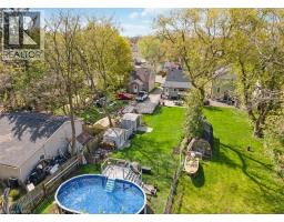 272 GREY Street - 28