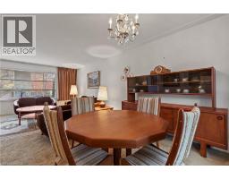 30 THORNRIDGE Crescent - 10