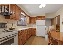 30 THORNRIDGE Crescent - 12