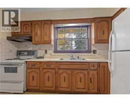 30 THORNRIDGE Crescent - 13