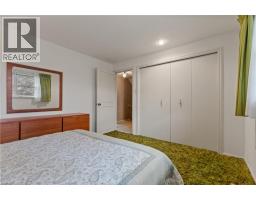 30 THORNRIDGE Crescent - 16