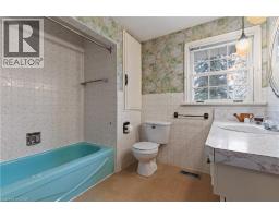 30 THORNRIDGE Crescent - 24