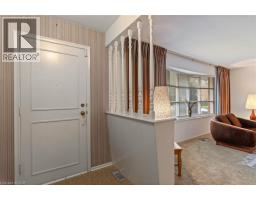 30 THORNRIDGE Crescent - 7