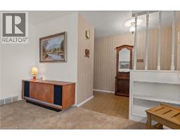 30 THORNRIDGE Crescent - 8