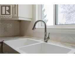 7 CAMPBELL Place - 16