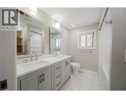 7 CAMPBELL Place - 28