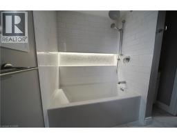 7 CAMPBELL Place - 32