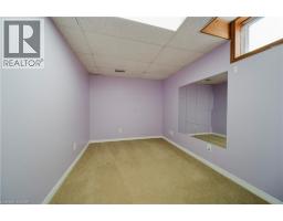 7 CAMPBELL Place - 37