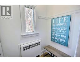 324 WELLINGTON Street N - 3