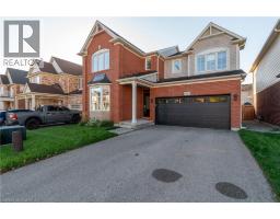 36 BEATTIE Crescent - 3
