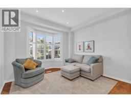 36 BEATTIE Crescent - 8