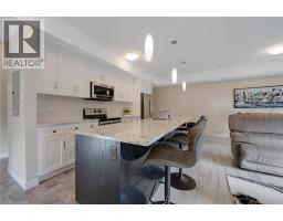 70 WILLOWRUN Drive UnitNo. E7 - 15