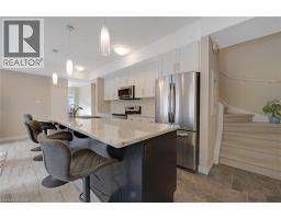 70 WILLOWRUN Drive UnitNo. E7 - 16