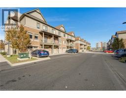 70 WILLOWRUN Drive UnitNo. E7 - 2