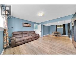 47 WINNETT Street N - 22