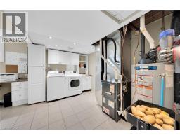 47 WINNETT Street N - 25