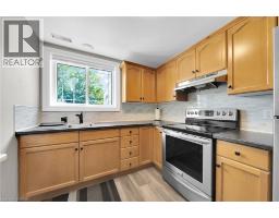 47 WINNETT Street N - 33