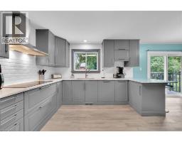 47 WINNETT Street N - 4