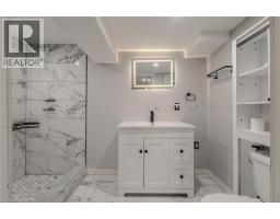 373 COLLEGE Avenue - 34