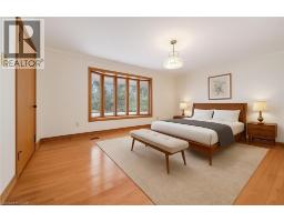 35 CHARING Cross - 13