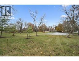 35 CHARING Cross - 32