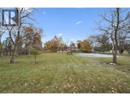 35 CHARING Cross - 33