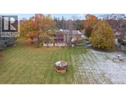 35 CHARING Cross - 36