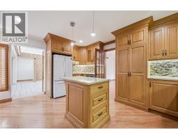 35 CHARING Cross - 8