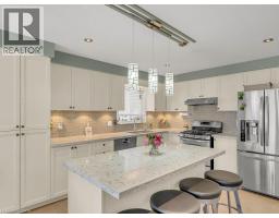 46 WOODBINE Avenue - 13