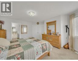 46 WOODBINE Avenue - 23