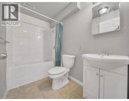 46 WOODBINE Avenue - 35