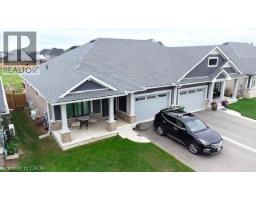 8 HARLEQUIN Court - 2