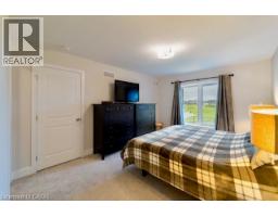 8 HARLEQUIN Court - 5