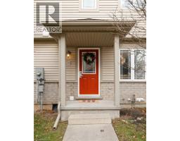 10 FOXGLOVE Crescent UnitNo. 18 - 2