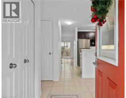 10 FOXGLOVE Crescent UnitNo. 18 - 3