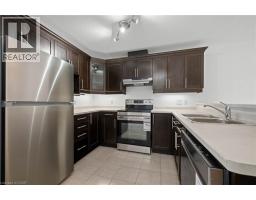 10 FOXGLOVE Crescent UnitNo. 18 - 6