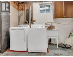 125 STONYBURN Crescent - 40