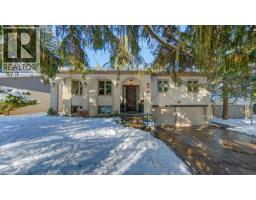 67 INWOOD Crescent - 1