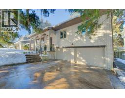 67 INWOOD Crescent - 3