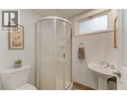 67 INWOOD Crescent - 34