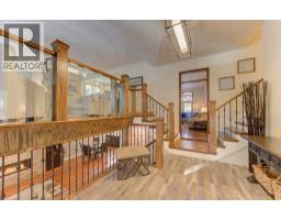 67 INWOOD Crescent - 6