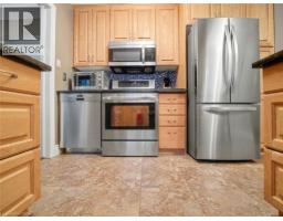 145 GLENFOREST Road - 11