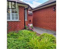 10 ISHERWOOD Avenue UnitNo. 5 - 3