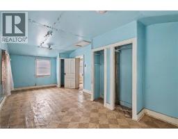 33 MULHOLLAND Drive - 17