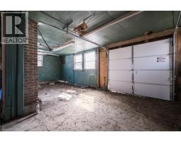 404 QUEENSWAY W - 26