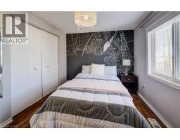 48 KARALEE Crescent - 27