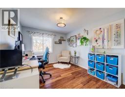 48 KARALEE Crescent - 28