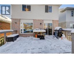 48 KARALEE Crescent - 39