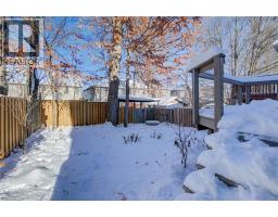 48 KARALEE Crescent - 41