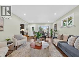 49 ERIE Avenue N - 16